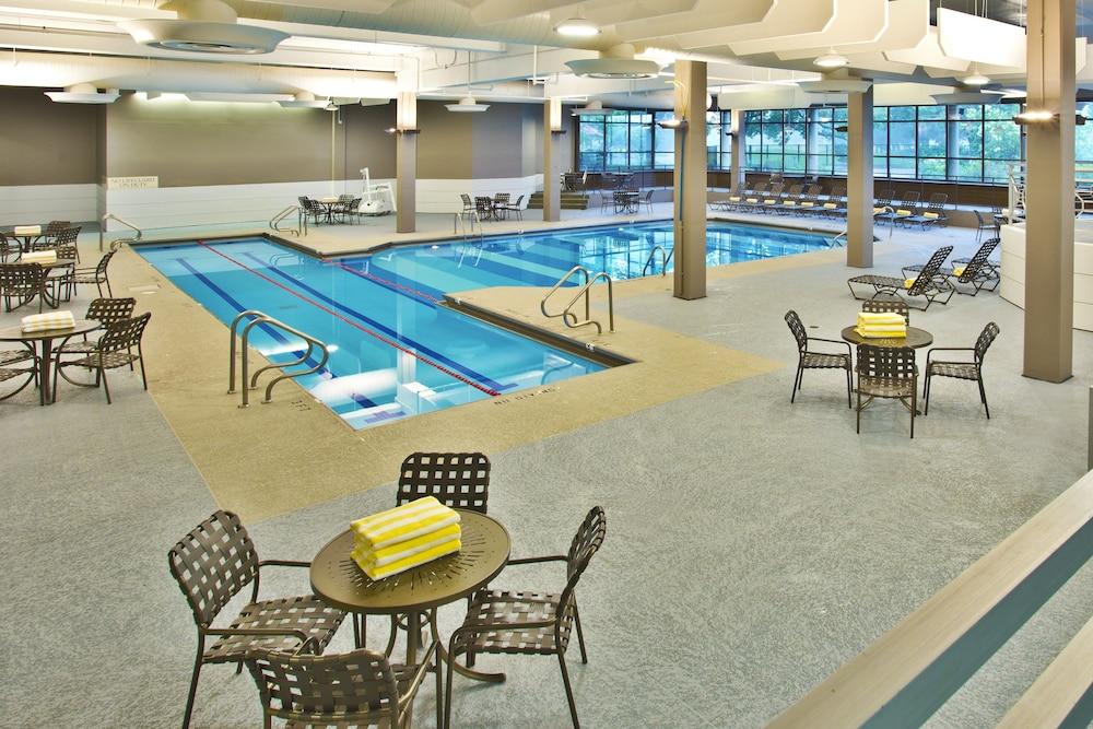 Hilton Chicago Oak Brook Hills Resort & Conference Center Extérieur photo