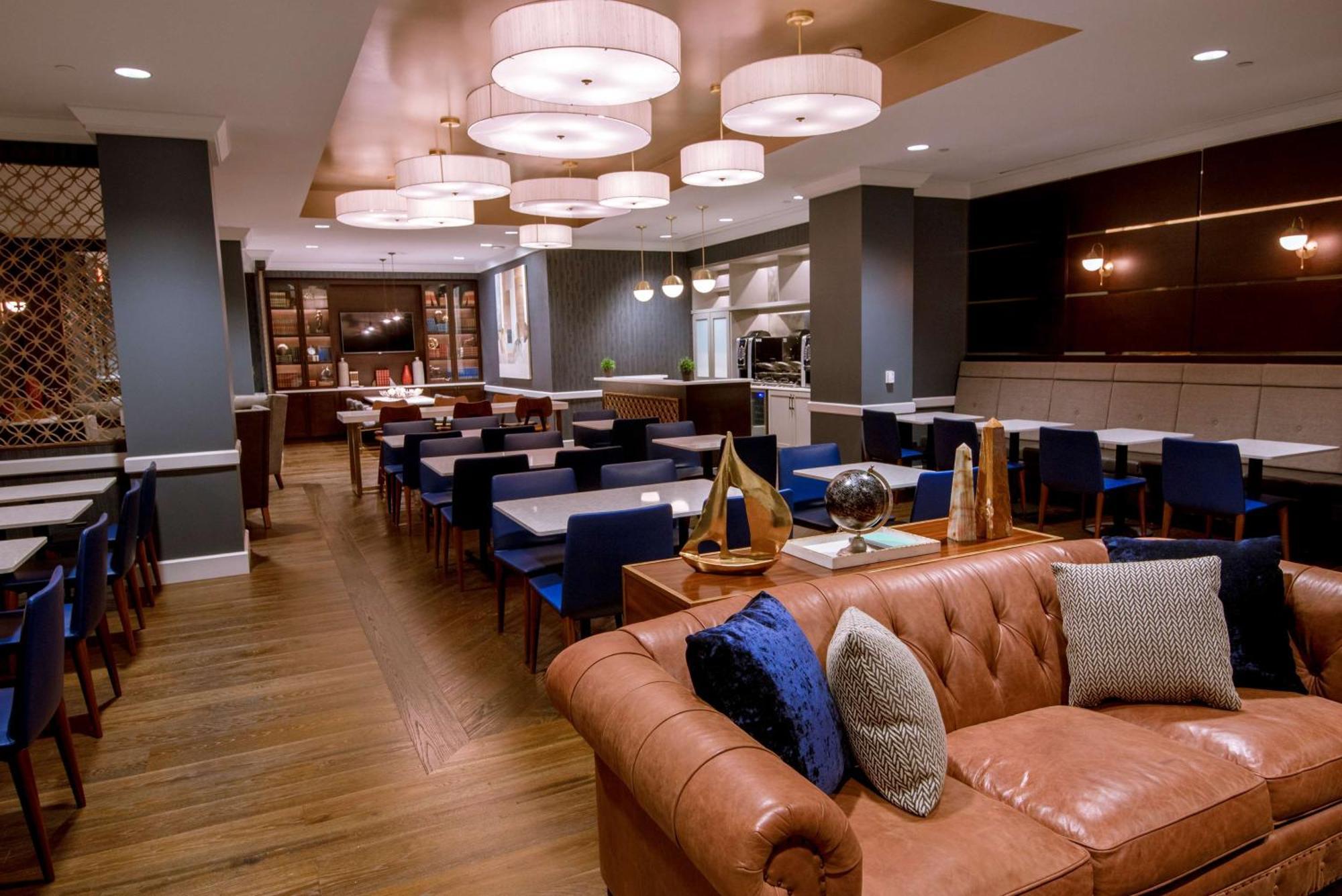 Hilton Chicago Oak Brook Hills Resort & Conference Center Extérieur photo