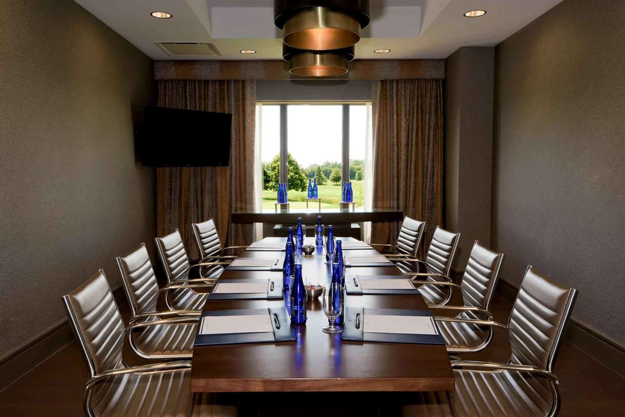 Hilton Chicago Oak Brook Hills Resort & Conference Center Extérieur photo