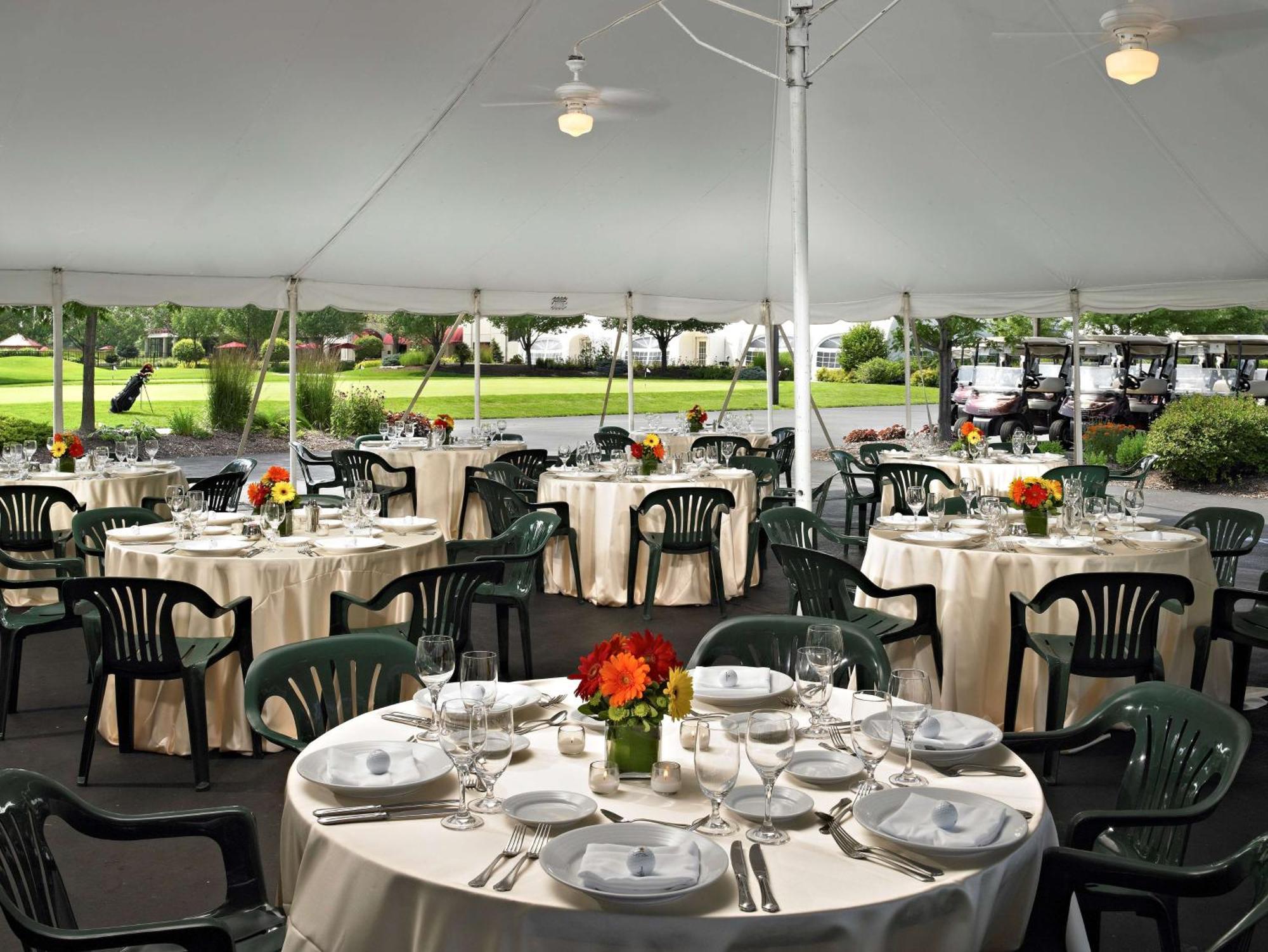 Hilton Chicago Oak Brook Hills Resort & Conference Center Extérieur photo