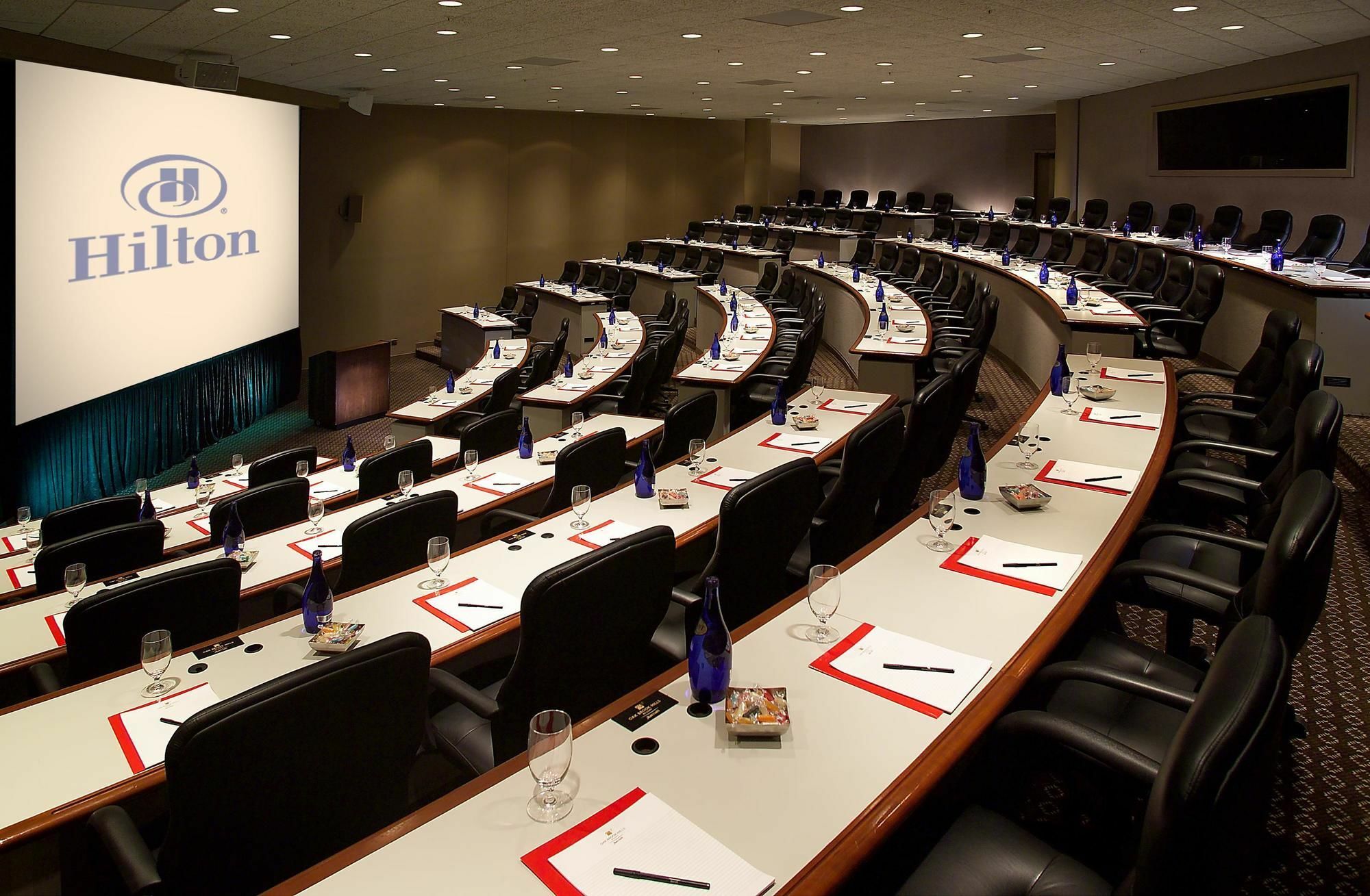 Hilton Chicago Oak Brook Hills Resort & Conference Center Extérieur photo